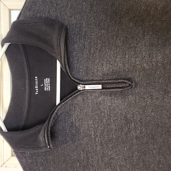 Men's Van Heusen V-neck half zip polo size large - Picture 2 of 5